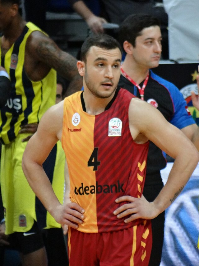 Mehmet Yağmur portresi