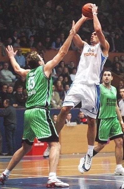 Melih Yavşaner portresi