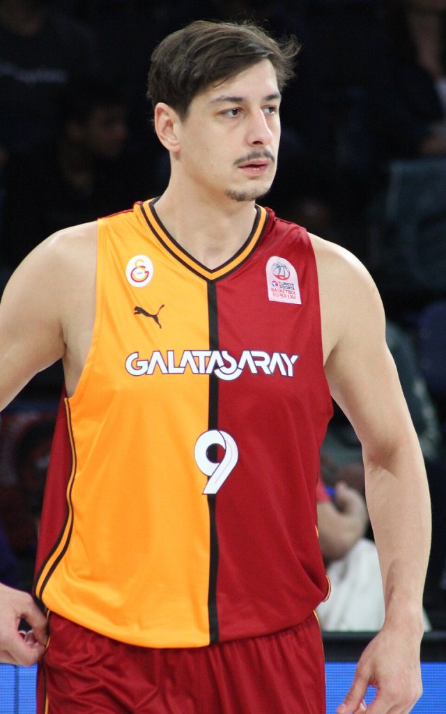 Samet Geyik portresi
