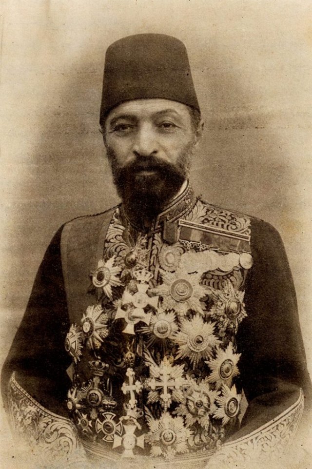 Arap İzzet Holo Paşa portresi