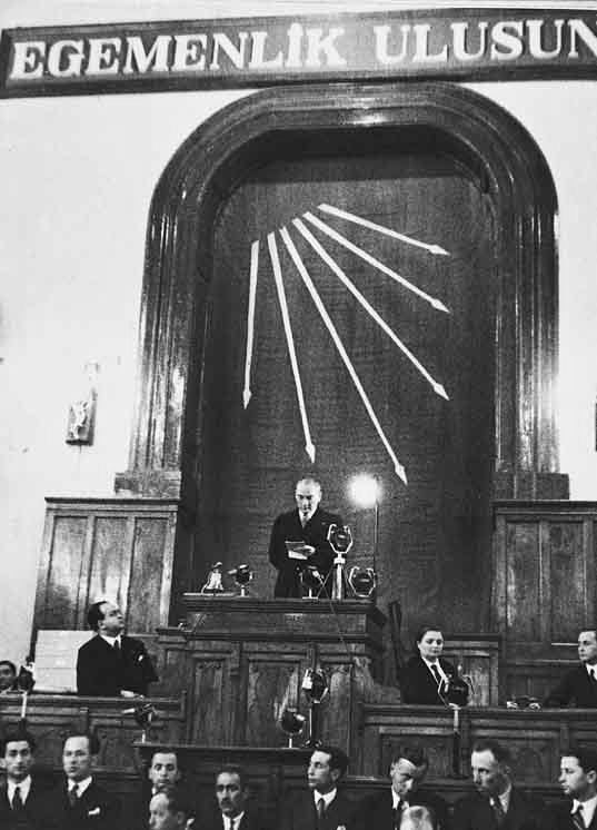 Atatürk İlkeleri portresi