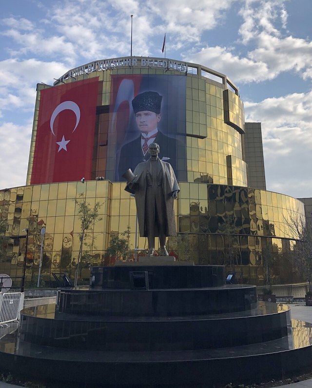 Aydın Büyükşehir Belediyesi portresi